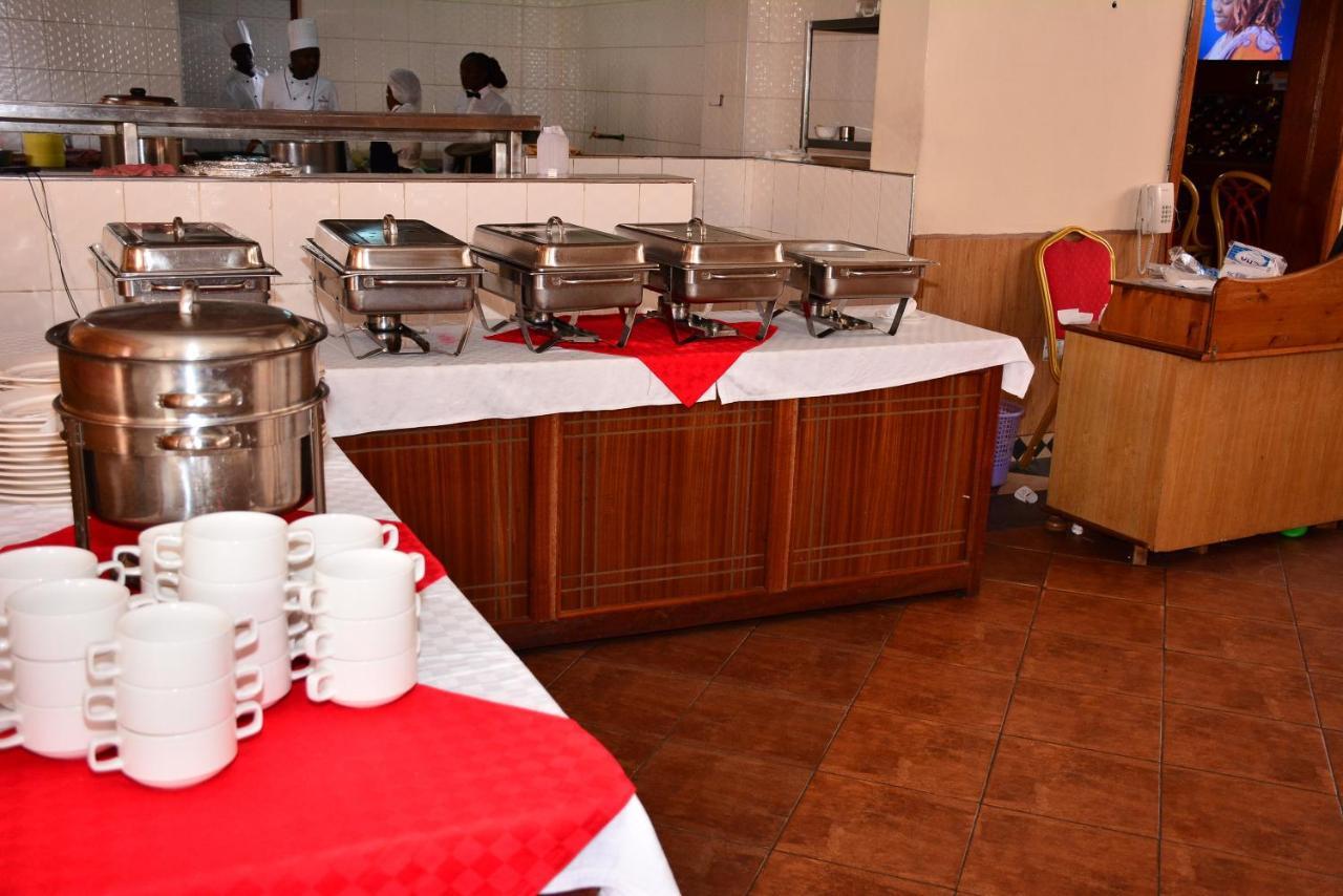 Airport Seasons Hotel Nairobi Bagian luar foto